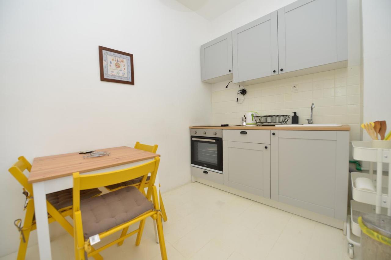 זאדאר Apartman Perovic מראה חיצוני תמונה