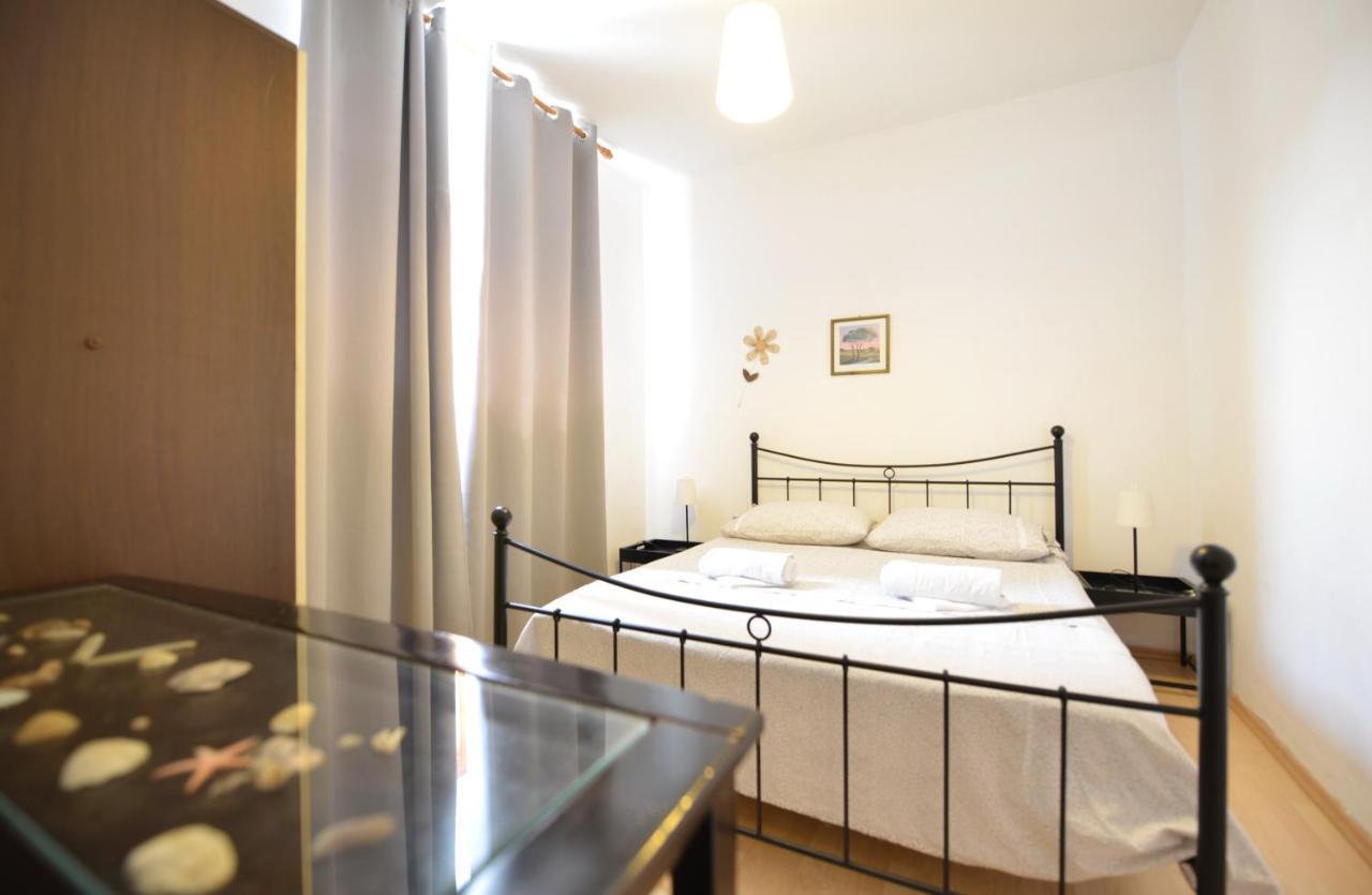 זאדאר Apartman Perovic מראה חיצוני תמונה