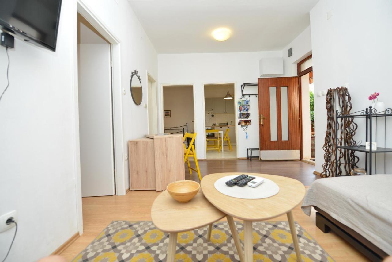 זאדאר Apartman Perovic מראה חיצוני תמונה